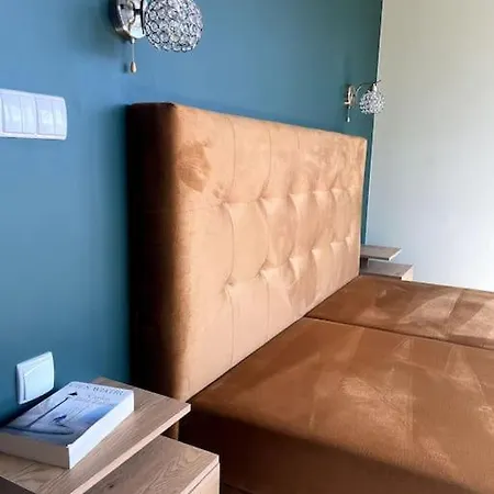 Dom „pod Lasem” W Ustce Willa *