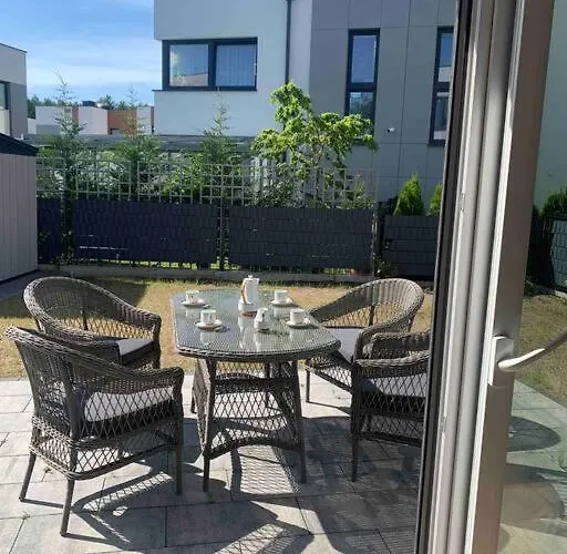 Villa Dom „pod Lasem” W Ustce