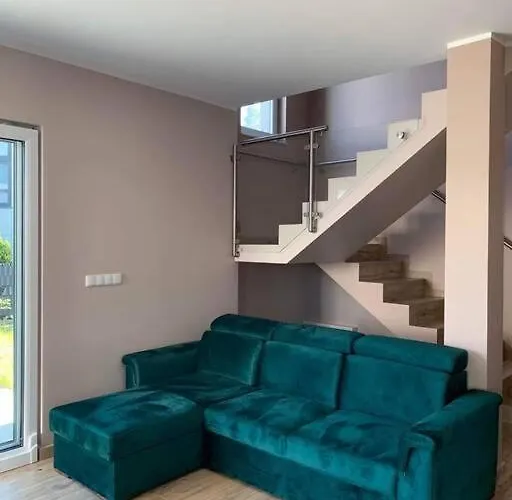 Dom „pod Lasem” W Ustce * Ustka